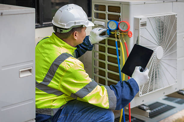 Professional Hvac technician working in Port Lavaca, TX